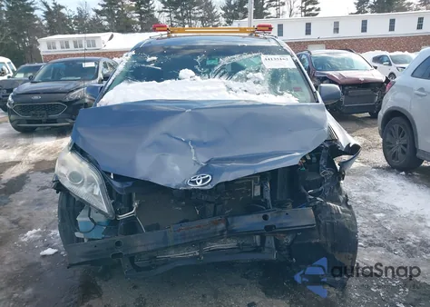 2014 Toyota Sienna Le V6 8 Passenger из США, поврежденный, VIN 5TDKK3DC4ES490584